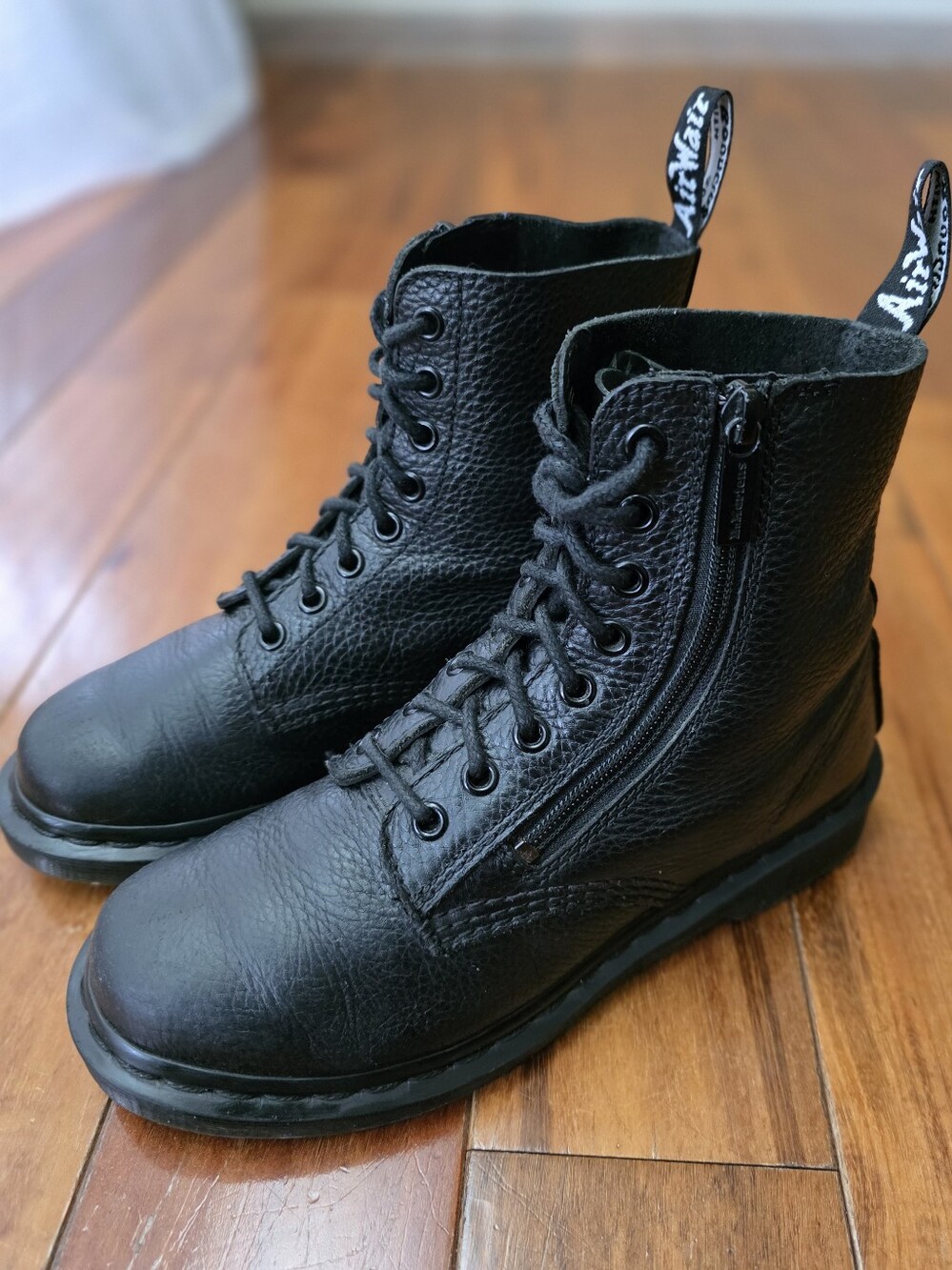 Dr Martens 1460 Pascal Zip Black Pebbled Leather Combat Boots Womens 7 Grunge